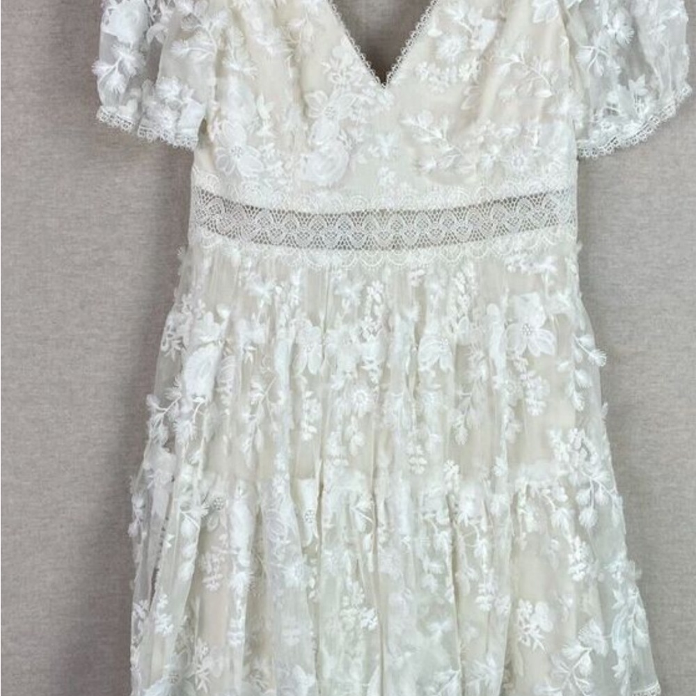 Davids Bridal Womens 3D Floral Lace Dress 12 Deep Vneck Cottagecore Romantic